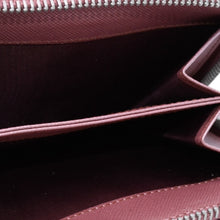 Load image into Gallery viewer, PRADA プラダ 2つ折り財布 コンパクトジップ 財布 ピンク PVC シルバー金具 1M0605R142 美品 中古 4a003019