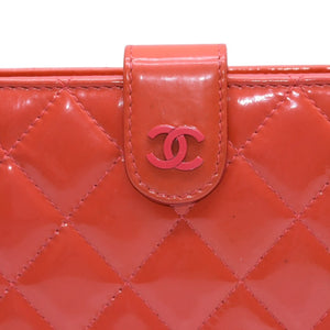 CHANEL シャネル マトラッセブリリアント パテントレザー二つ折りミディアムウォレット 16番台 キルティング ココマーク 財布 エナメル オレンジ 美品 中古 4a002826