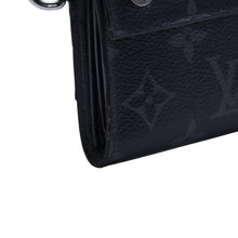 Load image into Gallery viewer, 極美品 LOUIS VUITTON ルイヴィトン モノグラム エクリプス コンパクトウォレット 三つ折り財布 M63510 ブラック 中古 4a002849