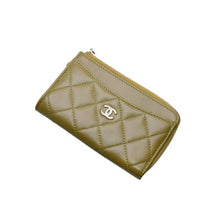 Load image into Gallery viewer, 極美品 CHANEL シャネル クラシックジップカードケース ランダム品番 AP3179 コインケース ココマーク ラムスキン ピスタチオグリーン ゴールド金具 中古 4a002833
