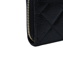 Load image into Gallery viewer, 極美品 CHANEL シャネル マトラッセ コインケース AP0216 キャビアスキン コインケース ブラック ゴールド金具 美品 中古 4a003000