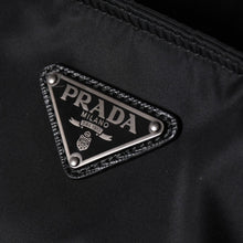 Load image into Gallery viewer, 極美品 PRADA プラダ ナイロン ショルダーバッグ ブラック スタッズ 2WAY マットブラック 1BG212 中古 4a002425
