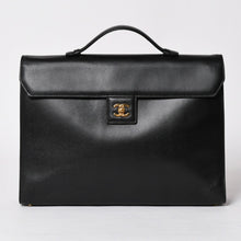 画像をギャラリービューアに読み込む, 極美品 CHANEL シャネル ブリーフケース ビジネスバッグ 5番台 ココマーク キャビアスキン ブラック ゴールド金具 中古 4a000811