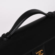 画像をギャラリービューアに読み込む, 極美品 CHANEL シャネル ブリーフケース ビジネスバッグ 5番台 ココマーク キャビアスキン ブラック ゴールド金具 中古 4a000811