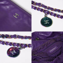 Load image into Gallery viewer, CHANEL シャネル 22 ハンドバッグ ショルダーバッグ ランダム番台 シャイニーカーフスキン パープル レインボー金具 美品 中古 4a003085