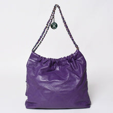 Load image into Gallery viewer, CHANEL シャネル 22 ハンドバッグ ショルダーバッグ ランダム番台 シャイニーカーフスキン パープル レインボー金具 美品 中古 4a003085