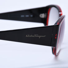画像をギャラリービューアに読み込む, 極美品 SALVATORE FERRAGAMO サルバトーレフェラガモ スクエアサングラス 130/61 ブラック ダークレッド バイカラー アイウェア メガネ 中古 4a003056