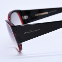 画像をギャラリービューアに読み込む, 極美品 SALVATORE FERRAGAMO サルバトーレフェラガモ スクエアサングラス 130/61 ブラック ダークレッド バイカラー アイウェア メガネ 中古 4a003056