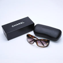 画像をギャラリービューアに読み込む, 極美品 CHANEL シャネル ラインストーン サングラス ブラウン ココマーク 5088-B c.502/13 120 中古 4a003216