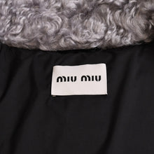 Load image into Gallery viewer, 極美品 MIU MIU ミュウミュウ ダウンジャケット グレー ブラック コート フリース ブルゾン サイズ38 中古 4a001043
