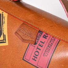 Load image into Gallery viewer, Jean Paul Gaultier ジャンポール・ゴルチェ ショルダーバッグ ハンドバッグ ブラウン ワッペン フラップレザー 中古 4a003169