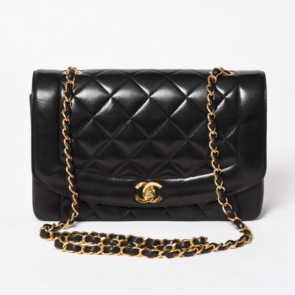 極美品 CHANEL シャネル ダイアナ マトラッセ25 Sフラップ Sチェーンショルダーバッグ A01165 3番台 ココマーク ラムスキン ブラック 中古 4a003321
