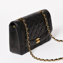 画像をギャラリービューアに読み込む, 極美品 CHANEL シャネル ダイアナ マトラッセ25 Sフラップ Sチェーンショルダーバッグ A01165 3番台 ココマーク ラムスキン ブラック 中古 4a003321