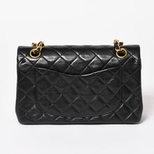 Load image into Gallery viewer, CHANEL シャネル マトラッセ23 Wフラップ Wチェーンショルダーバッグ A06434 4番台 ココマーク ラムスキン ブラック 美品 中古 4a003322