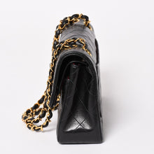 Load image into Gallery viewer, CHANEL シャネル マトラッセ23 Wフラップ Wチェーンショルダーバッグ A06434 4番台 ココマーク ラムスキン ブラック 美品 中古 4a003322