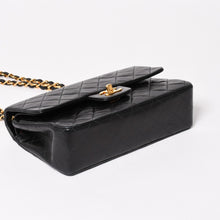 Load image into Gallery viewer, CHANEL シャネル マトラッセ23 Wフラップ Wチェーンショルダーバッグ A06434 4番台 ココマーク ラムスキン ブラック 美品 中古 4a003322