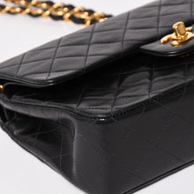 Load image into Gallery viewer, CHANEL シャネル マトラッセ23 Wフラップ Wチェーンショルダーバッグ A06434 4番台 ココマーク ラムスキン ブラック 美品 中古 4a003322