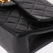 Load image into Gallery viewer, CHANEL シャネル マトラッセ23 Wフラップ Wチェーンショルダーバッグ A06434 4番台 ココマーク ラムスキン ブラック 美品 中古 4a003322