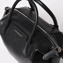 Load image into Gallery viewer, 極美品 GIVENCHY ジバンシー Hand Bag ハンドバッグ アンティゴナ ソフト ブラック レザー 中古 4a002848