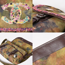 Load image into Gallery viewer, 極美品 CHANEL シャネル エンブロイダリー メッセンジャーバッグ 21番台 A92790 グラフィティ カーキ ココマーク 中古 4a003390