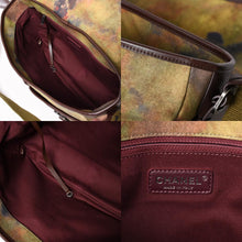 Load image into Gallery viewer, 極美品 CHANEL シャネル エンブロイダリー メッセンジャーバッグ 21番台 A92790 グラフィティ カーキ ココマーク 中古 4a003390