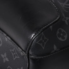 Load image into Gallery viewer, 極美品 LOUIS VUITTON ルイヴィトン モノグラムエクリプス バックパック リュック エクスプローラー M40527 シルバー金具 中古 4a003209