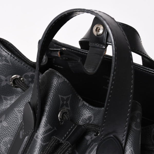 極美品 LOUIS VUITTON ルイヴィトン モノグラムエクリプス バックパック リュック エクスプローラー M40527 シルバー金具 中古 4a003209