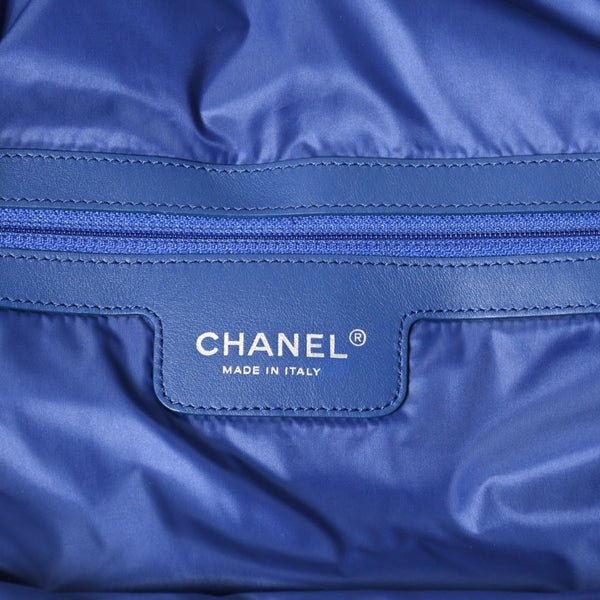 極美品 CHANEL シャネル トートバッグ パイル ラージショッピングバッグ 27番台 AS0452 ホワイト ブルー 中古 4a003092
