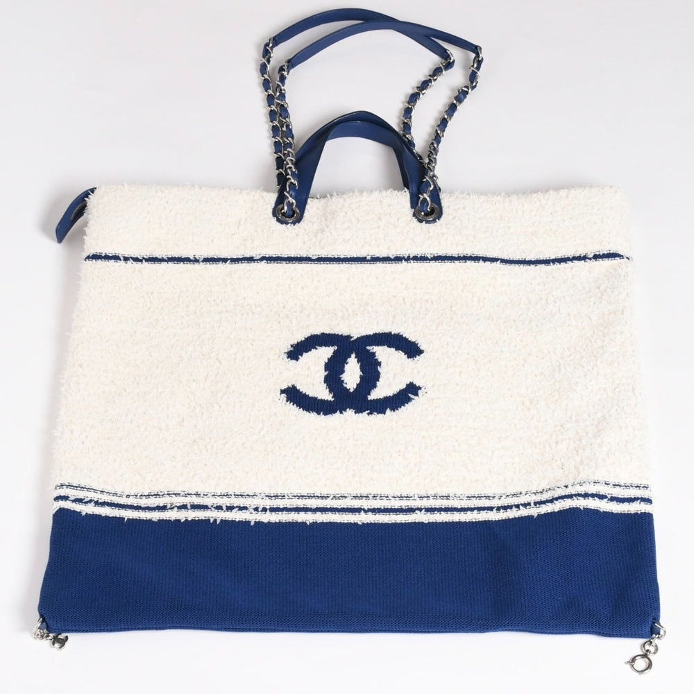 極美品 CHANEL シャネル トートバッグ パイル ラージショッピングバッグ 27番台 AS0452 ホワイト ブルー 中古 4a003092