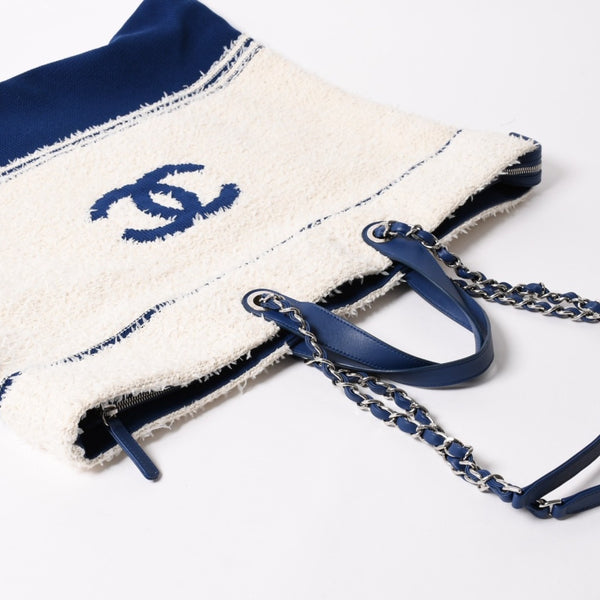 極美品 CHANEL シャネル トートバッグ パイル ラージショッピングバッグ 27番台 AS0452 ホワイト ブルー 中古 4a003092