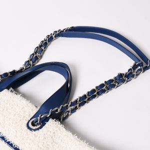 極美品 CHANEL シャネル トートバッグ パイル ラージショッピングバッグ 27番台 AS0452 ホワイト ブルー 中古 4a003092