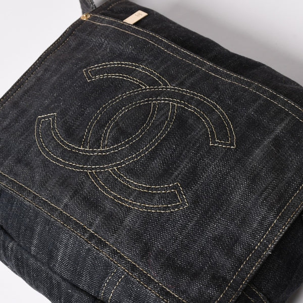極美品 CHANEL シャネル ショルダーバッグ スパークリングデニム ココマーク ネイビー 10番台 A31987 ゴールド金具 中古 4a003073