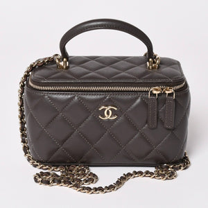 新品同様 CHANEL シャネル バニティ チェーンショルダーバッグ ランダム番台 ココマーク ラムスキン ブラウン ゴールド金具 中古 4a003091