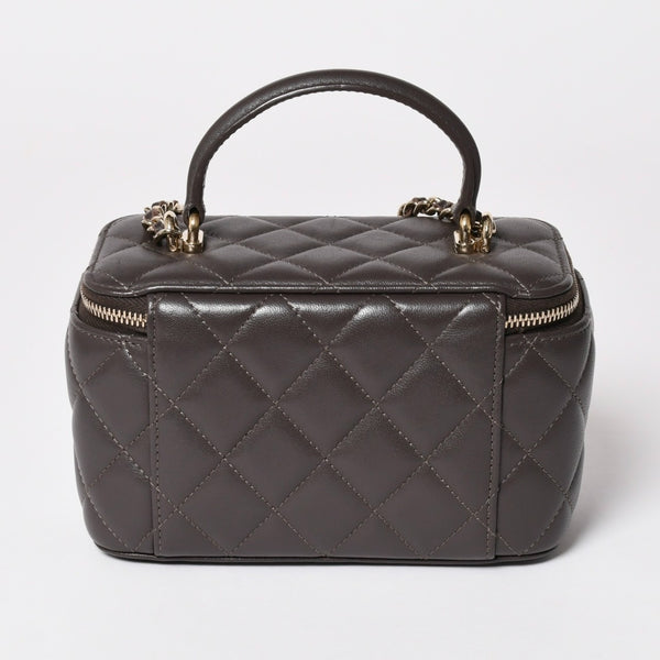 新品同様 CHANEL シャネル バニティ チェーンショルダーバッグ ランダム番台 ココマーク ラムスキン ブラウン ゴールド金具 中古 4a003091