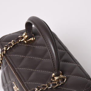 新品同様 CHANEL シャネル バニティ チェーンショルダーバッグ ランダム番台 ココマーク ラムスキン ブラウン ゴールド金具 中古 4a003091
