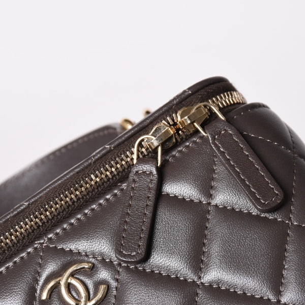 新品同様 CHANEL シャネル バニティ チェーンショルダーバッグ ランダム番台 ココマーク ラムスキン ブラウン ゴールド金具 中古 4a003091