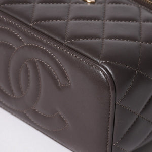 新品同様 CHANEL シャネル バニティ チェーンショルダーバッグ ランダム番台 ココマーク ラムスキン ブラウン ゴールド金具 中古 4a003091