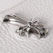 画像をギャラリービューアに読み込む, 極美品 CHROME HEARTS クロムハーツ ドッグアダムス CHクロス 2WAYバッグ ダガージップ レザー シルバ−925 ホワイト 中古 4a003115