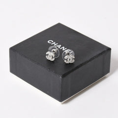 極美品 CHANEL シャネル ココマーク ピアス 重量約1.58g 06A刻印 ラインストーン メタル シルバー クリア 両耳用 中古 4a003135