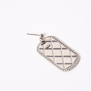 Very Good Condition CHANEL Coco Mark Drop Earrings Accessories Weight Approximately 13.20g 09P Stamp Matelasse Silver Binaural Used 4a003130