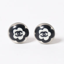 画像をギャラリービューアに読み込む, 極美品 CHANEL シャネル ココマーク イヤリング 重量約3.91g 04S刻印 ボタン フラワー カメリア クリア 樹脂系 中古 4a003128