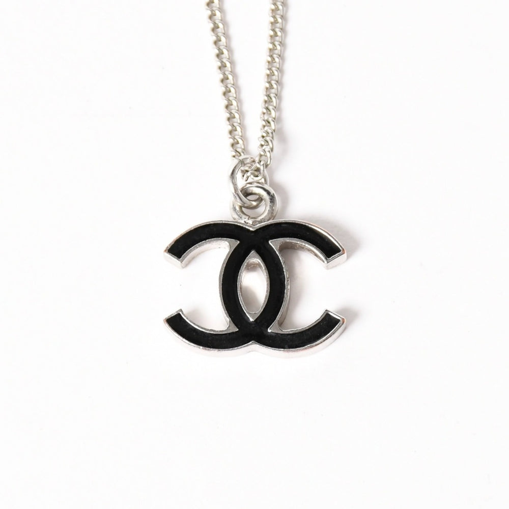 CHANEL シャネル ココマーク ネックレス 重量約5.11g 06V刻印 全長約43cm メタル シルバー ブラック 美品 中古 4a003146