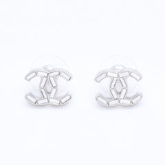 CHANEL シャネル ココマーク ピアス 重量約3.99g B11P刻印 ラインストーン メタル シルバー クリア 両耳用 美品 中古 4a003144