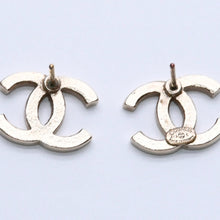 画像をギャラリービューアに読み込む, CHANEL シャネル ココマーク ピアス 重量約2.82g A13C刻印 ラインストーン メタル GP ゴールド クリア 両耳用 美品 中古 4a003140
