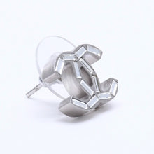 画像をギャラリービューアに読み込む, CHANEL シャネル ココマーク ピアス 重量約3.99g B11P刻印 ラインストーン メタル シルバー クリア 両耳用 美品 中古 4a003144