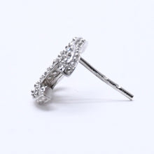 画像をギャラリービューアに読み込む, CHANEL シャネル ココマーク ピアス 重量約1.58g B15C刻印 ラインストーン メタル シルバー クリア 両耳用 美品 中古 4a003147
