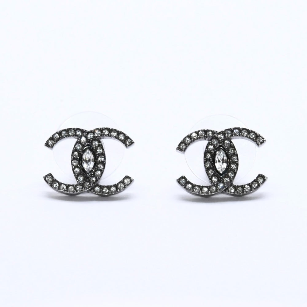 CHANEL シャネル ココマーク ピアス 重量約3.53g L21K刻印 ラインストーン メタル ガンメタ クリア 両耳用 美品 中古 4a003138