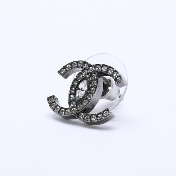 CHANEL シャネル ココマーク ピアス 重量約3.53g L21K刻印 ラインストーン メタル ガンメタ クリア 両耳用 美品 中古 4a003138