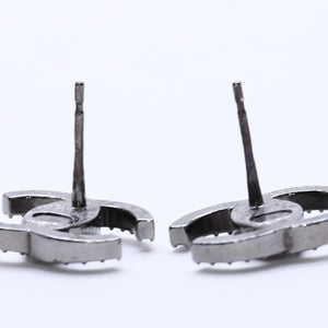 CHANEL シャネル ココマーク ピアス 重量約3.53g L21K刻印 ラインストーン メタル ガンメタ クリア 両耳用 美品 中古 4a003138