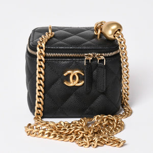 極美品 CHANEL シャネル ミニバニティ チェーンショルダーバッグ ランダム番台 ココマーク ハート キャビアスキン ブラック 中古 4a003088